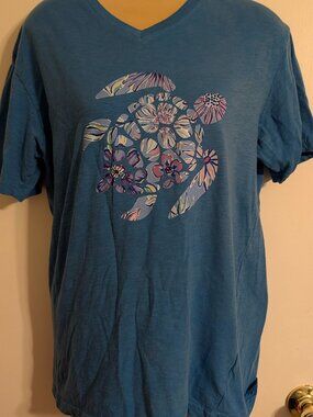 Rustic Blue Lt blue T-Shirt Sz Med~ Ocean Sea Turtle / Ocean Vibes
